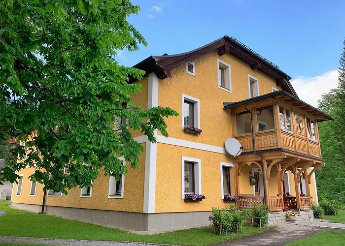 Der Ulmenhof
